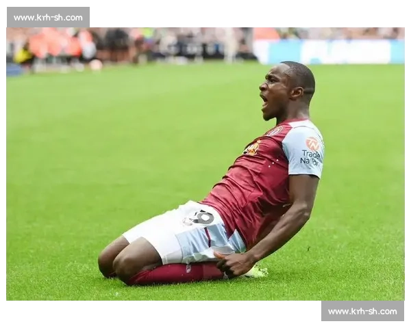 维拉官宣续约卡什至 2029 制胜球功臣锁定长期未来